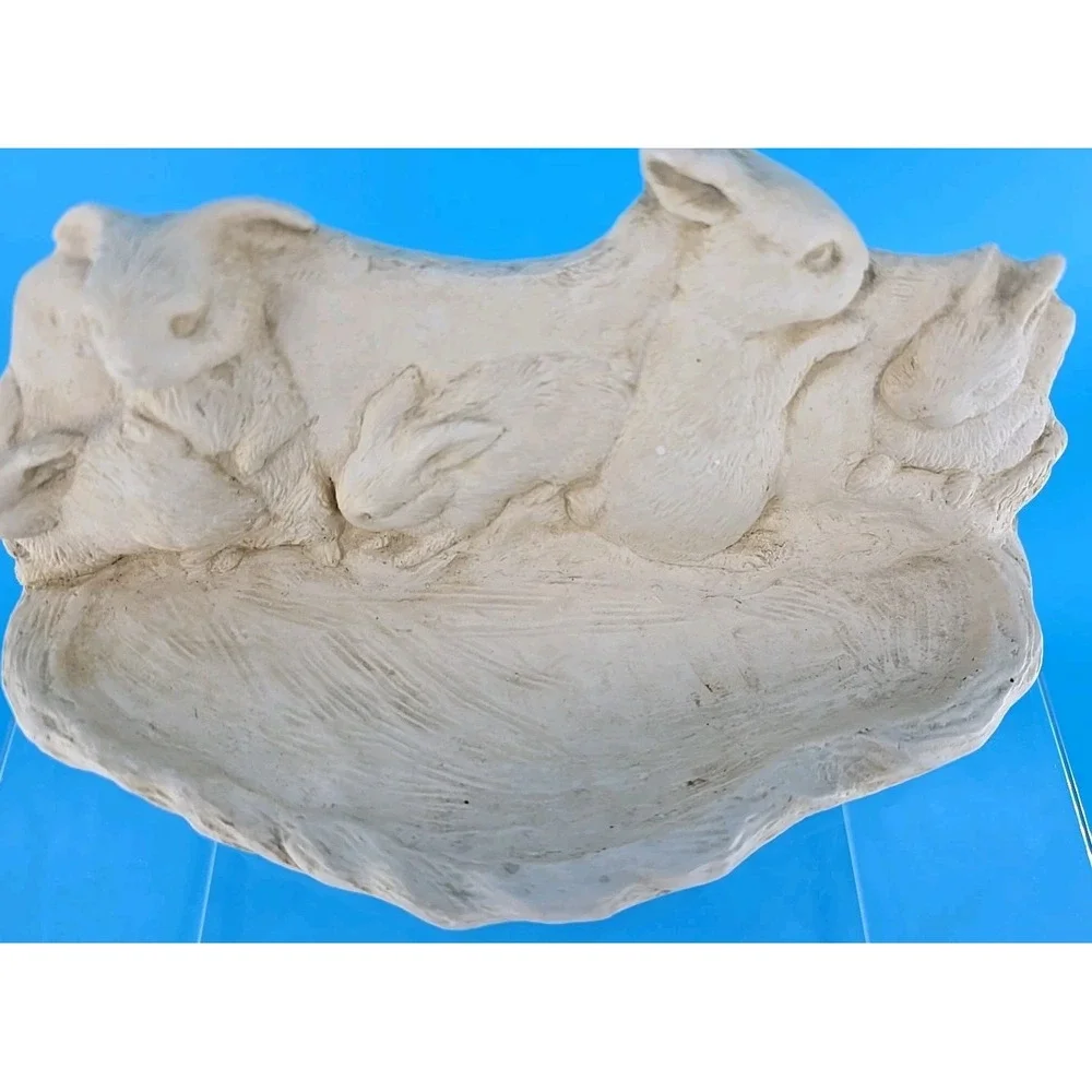 Hen Feathers & Company Bunny Hanging Shelf Bonded Marble - Accents Home & Garden